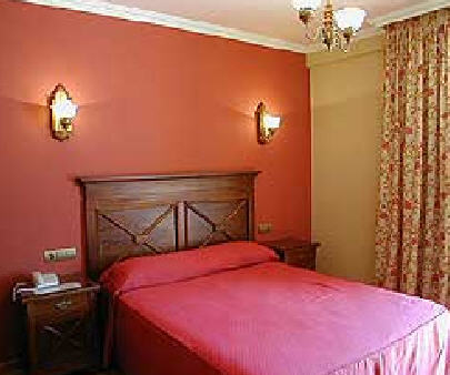 Imperion Hotel Onís Szoba fotó