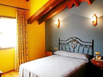 Imperion Hotel Onís Kültér fotó